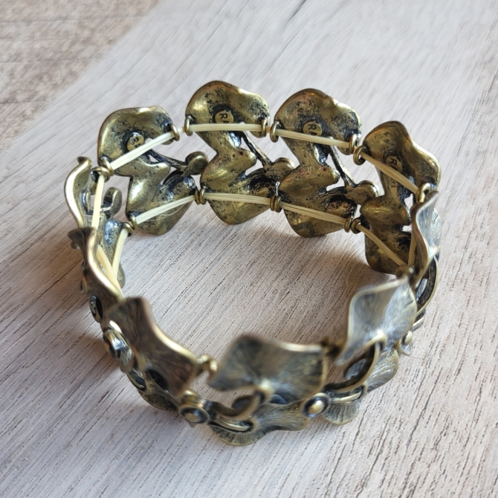 1950s Ginko Leaf Stretch Bracelet View 4